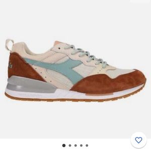 Diadora Mens Intrepid sneakers